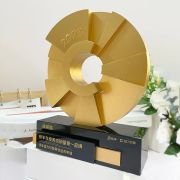 Beauty trophy