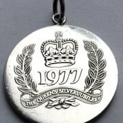 queens medallion