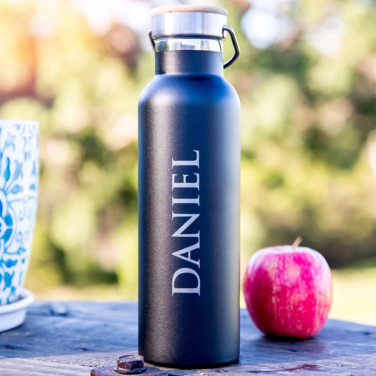 650ml Metal Water Bottle with Wooden Lid