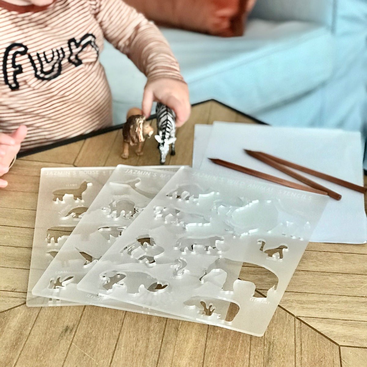 Acrylic Animal Tracing Stencils with Wooden Pencils and Gift Bag
