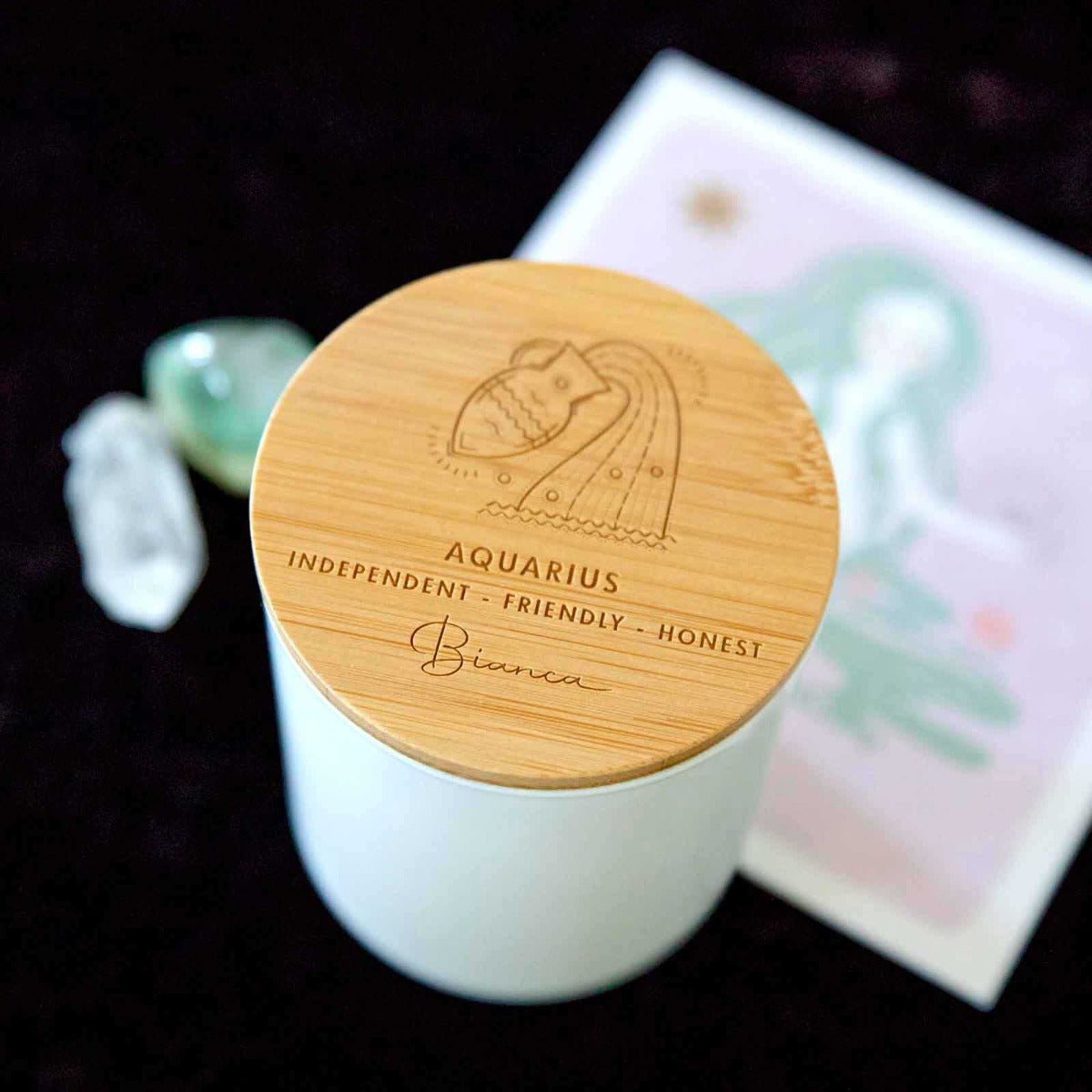Engraved Wooden Lid Zodiac Soy Candle Aquarius with Wood Wick